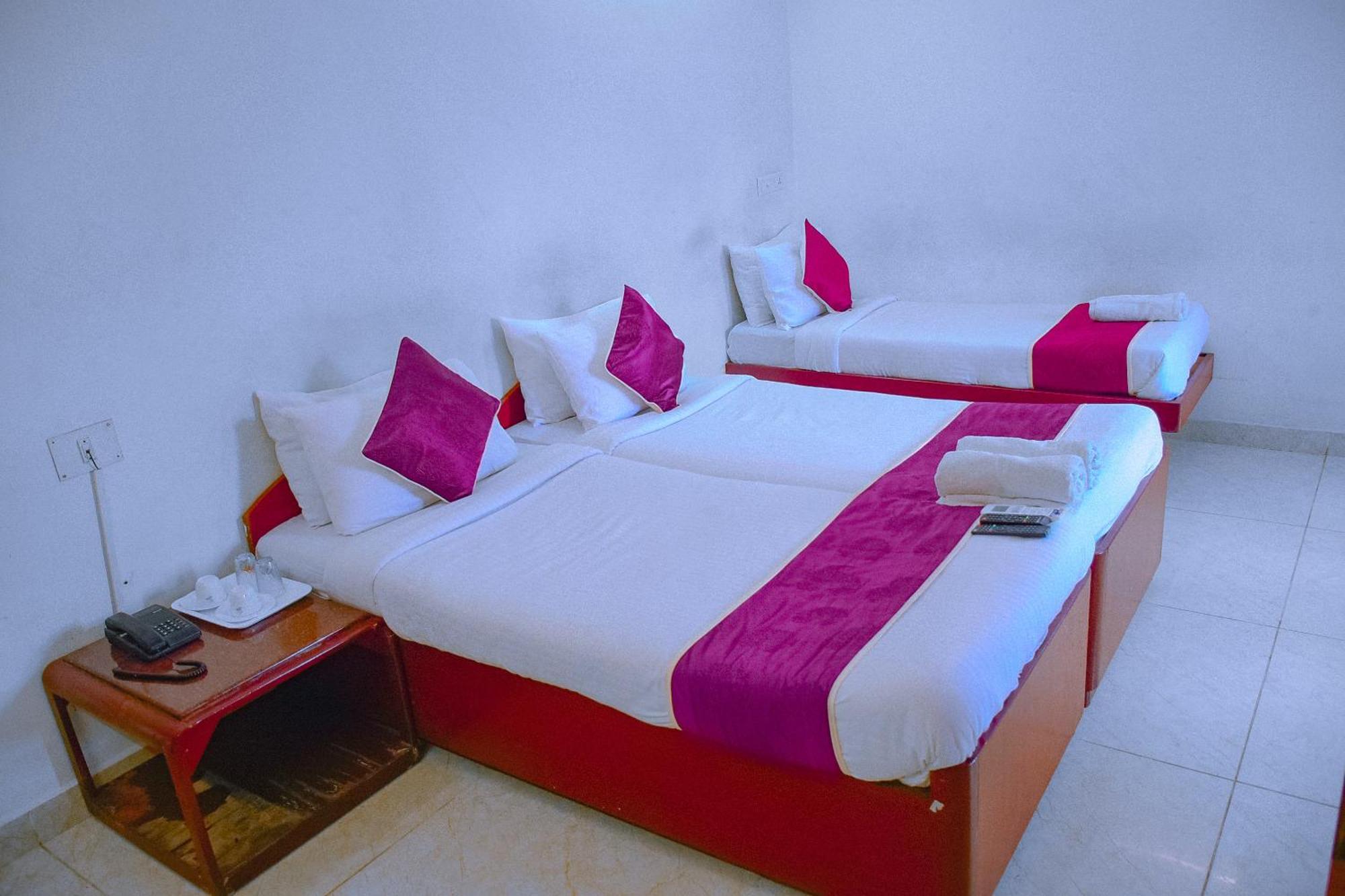 Naksha Tree Hotels Kishore Inn - Koyambedu Chennai Exterior photo
